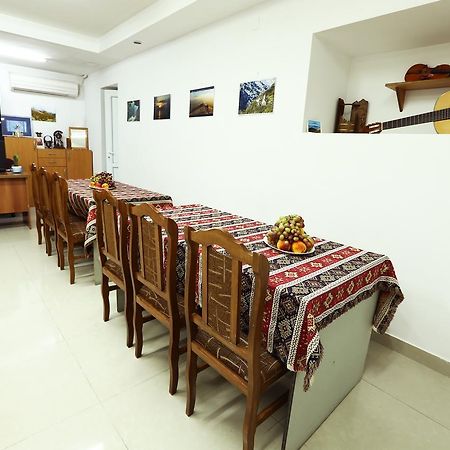 Byron Hostel Yerevan Luaran gambar