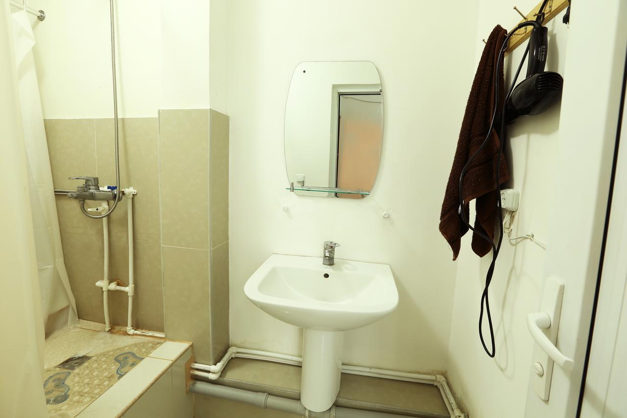 Byron Hostel Yerevan Luaran gambar
