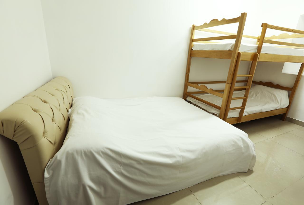 Byron Hostel Yerevan Luaran gambar